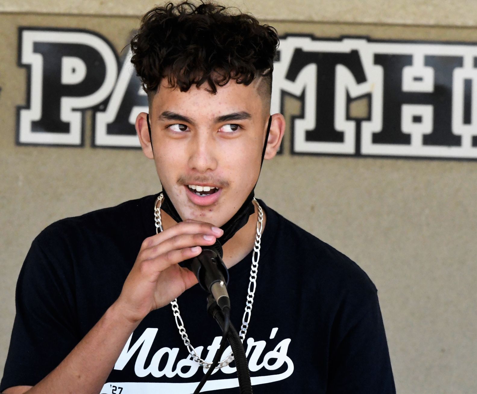 051321 PVHS Signing 08.JPG